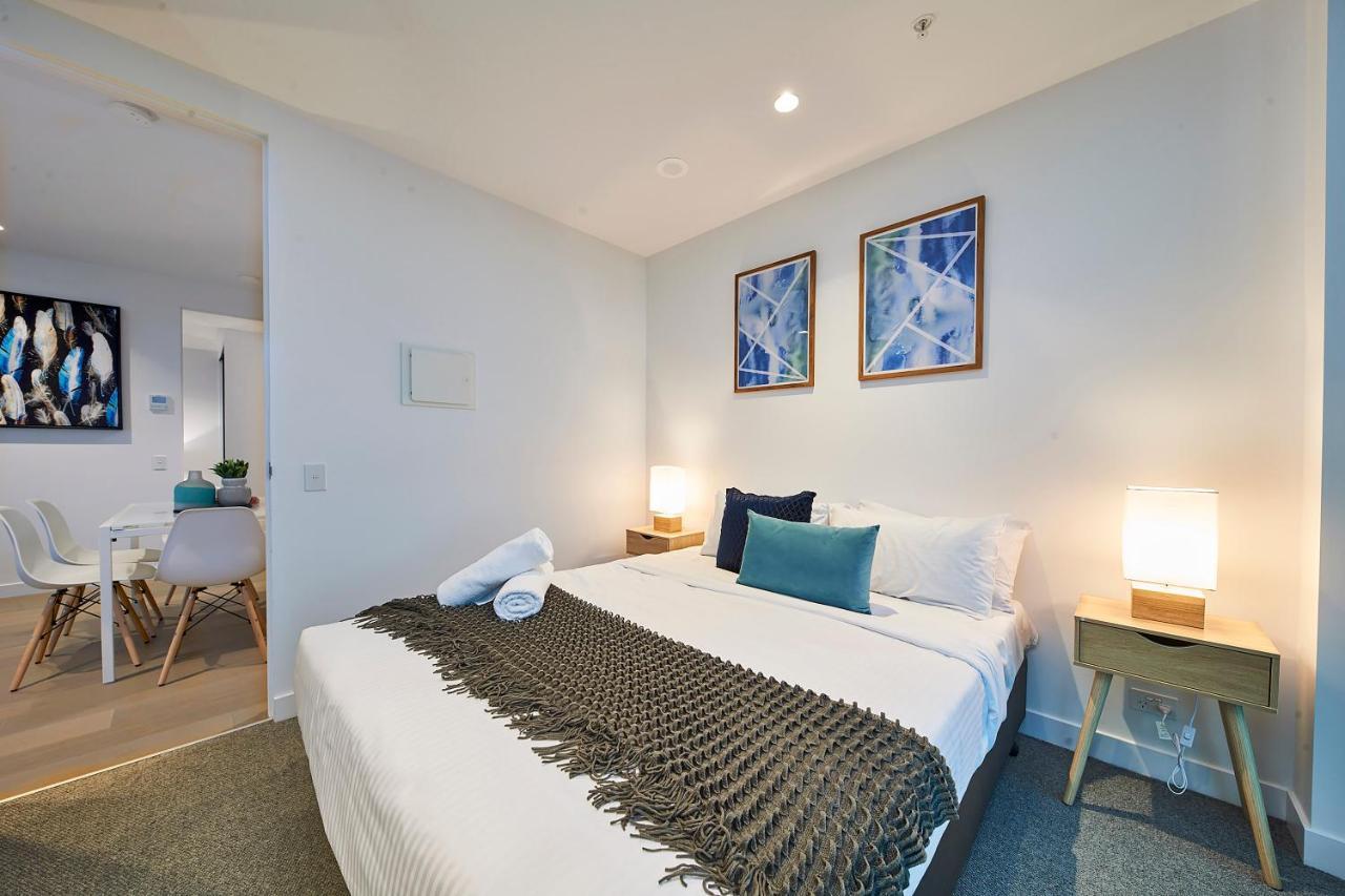 Mega Style Apartments Victoria One Melbourne Exterior photo